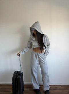 Set comfy jogger y campera en internet
