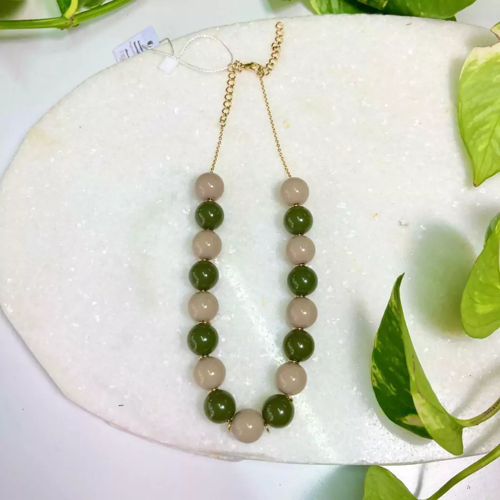 Colar Bolinhas Resina - Verde e Nude