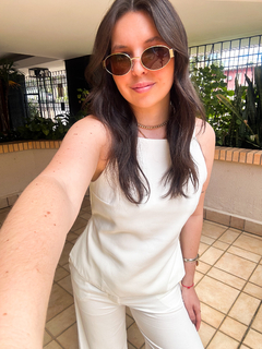 Blusa Bella na internet