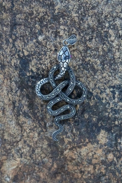 Pingente Snake infinity - comprar online