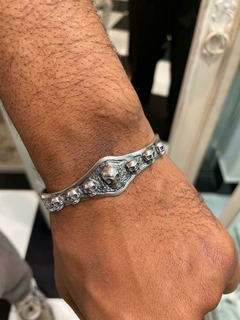 Bracelete Exu 7 Caveiras - Flor de Lis Joalheria Artesanal