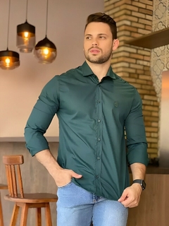 Camisa social manga longa Slim masculina verde esmeralda/ Petroleo