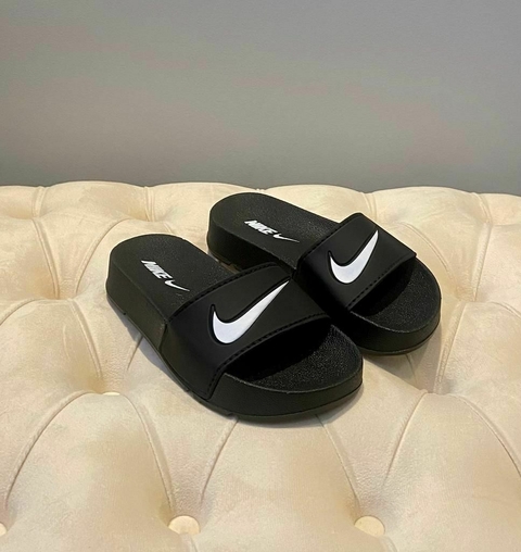 Chinelo Slide Nike