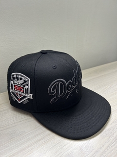 Gorra cerrada premium