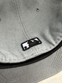 gorra cerrada premiun en internet