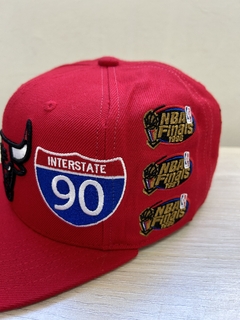gorra cerrada bulls - comprar online