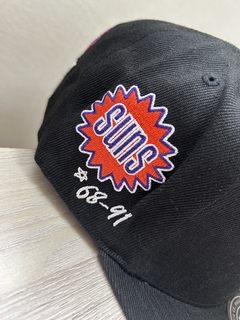 Gorra cerrada suns - comprar online