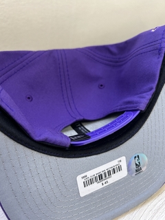 Gorra Lakers en internet