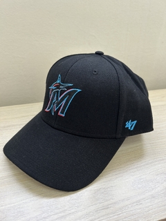 Gorra curva