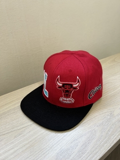 Gorra cerrada bulls