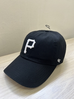 Gorra curva pirates