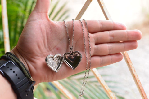 Relicário Coração em aço inox