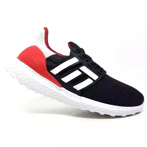Tenis masculino de corrida InBoost com cabedal preto e detalhes em vermelho e branco.