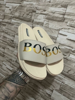 Chinelo unissex na internet