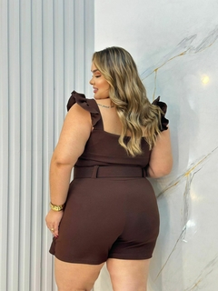 Conjunto Emanuela na internet