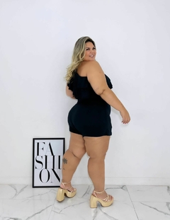 Conjunto Clara na internet