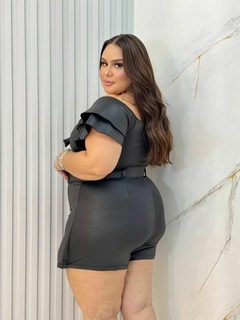 Conjunto Clara na internet