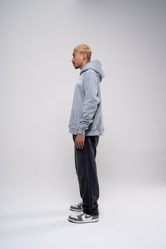 HOODIE BORN TO CREATE en internet
