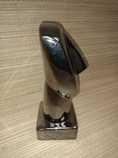 escultura de face espelhada - comprar online