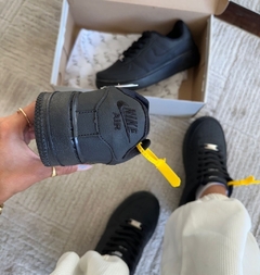 Imagem do Tênis Nike Air Force preto Premium