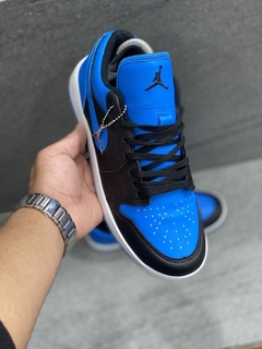 Tênis Nike Air Jordan na internet