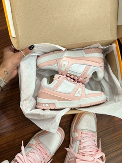Tênis LV Pink na internet