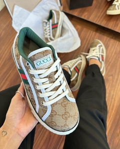 Sapatênis Gucci na internet