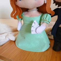 Bonecos da Serie Bridgerton- Penélope e Colin na internet