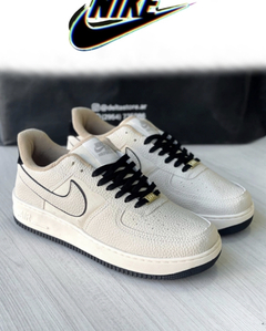 NIKE PREMIUM CREMITA en internet