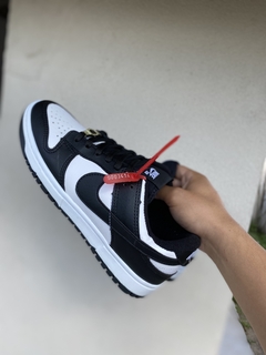 Imagen de NIKE DUNK PANDA