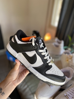 NIKE DUNK PANDA en internet