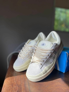 CAMPUS X BAD BUNNY BEIGE - Garinmates