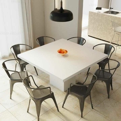 Mesa de comedor cuadrada + base cubo en internet