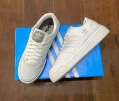 Adidas Forum Low na internet