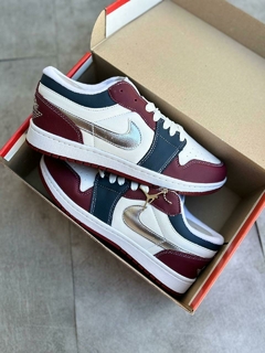 Nike Air Jordan Low 1 na internet