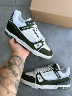 Louis Vuitton Trainer na internet