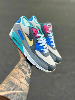 Nike Air Max 90 na internet