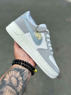 Nike Air Force na internet