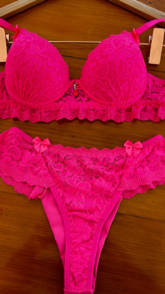 Lingerie Pink com joia
