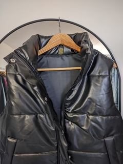 Chaleco oversize ecocuero en internet