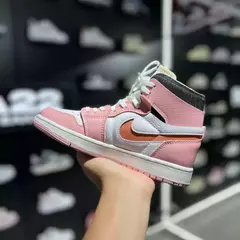 AIR JORDAN 1 HIGH ZOOM ' PINK GLAZE ' na internet