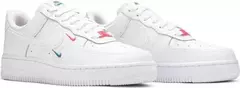 NIKE AIR FORCE 1 '07 ESSENTIAL 'SUMMIT WHITE SOLAR RED' - comprar online