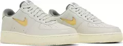 AIR FORCE 1 07 LX LIGHT BONE na internet
