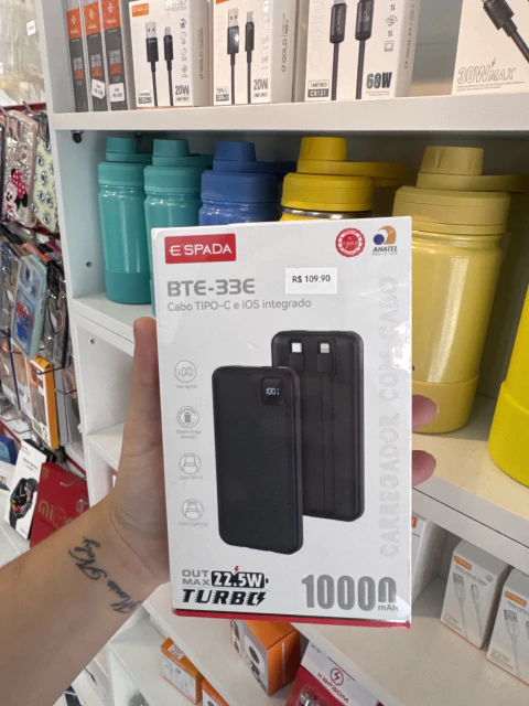 Batería portátil com Cabo tipo c e IOs Integrado.
