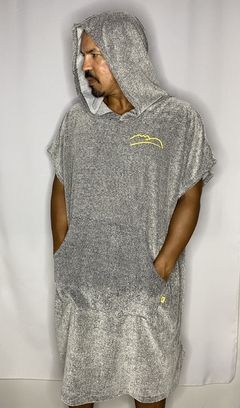 PONCHO TOALHA 106 / CINZA - ITACOATIARA - comprar online