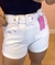 SHORTS JEANS BRANCO COM CINTO na internet
