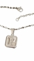Set Inicial P Plateado Cuadrado con Cadena
