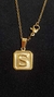 Set Dije Inicial S Dorado Cuadrado con Cadena - Sweet Love Accesorios