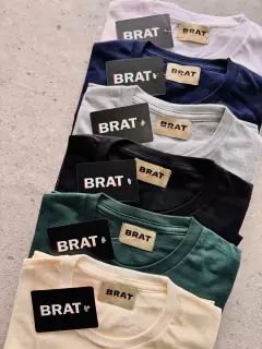 Remera Crema - Brat