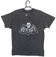 Camiseta Nosferatu na internet